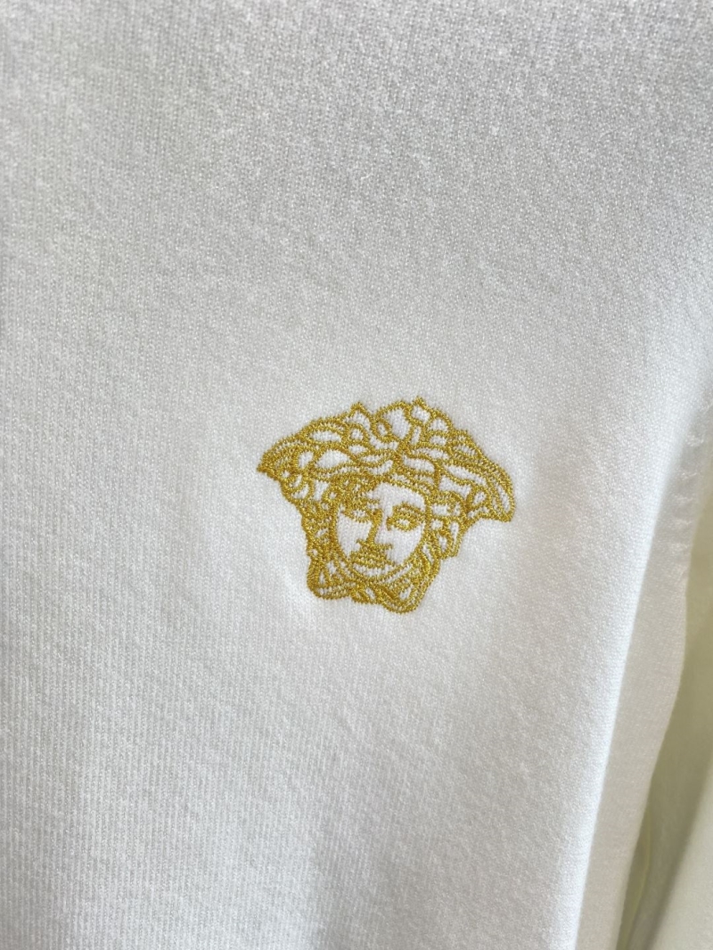 VERSACE